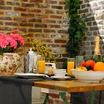 Het Rozenknopje Oda ve Kahvaltı *